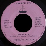 Fabulous_Dutones_-_Lakeside_1045