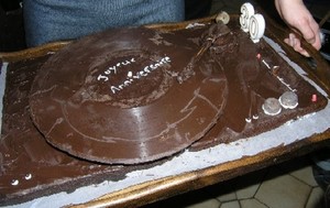 t-Gateau_d_anniversaire_platine_vinyl.jpg