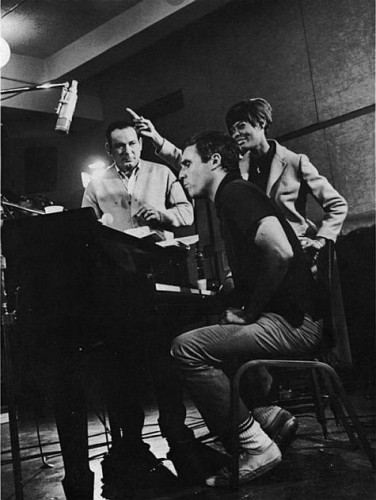 Burt_Bacharach_dionne_Warwick-2