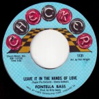 Fontella_Bass_Hands_Checker_1131