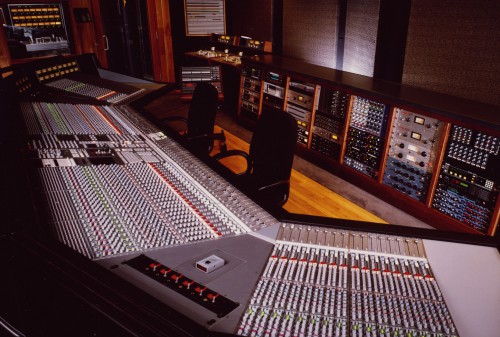 2.PAYSLEYPARKSTUDIO.jpg